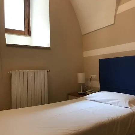 Albergo Ristorante Del Cacciatore Foggia Exterior foto